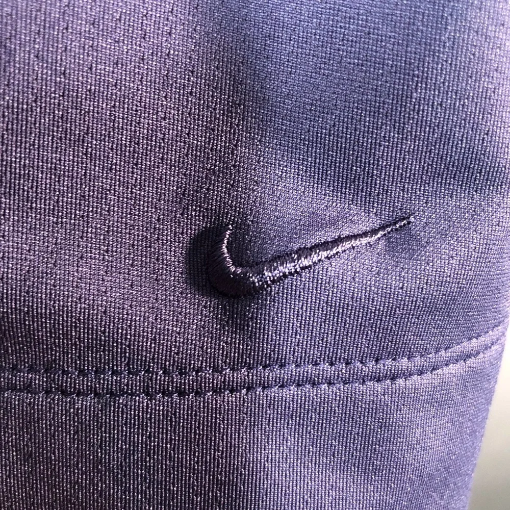 Nike Golf Long sleeve shirt size XL‎ purple